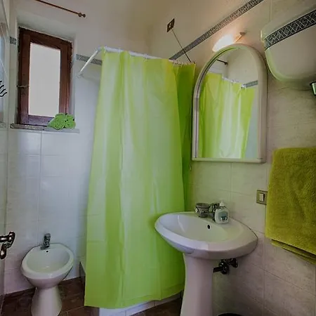 Aparthotel Monteluce Lake